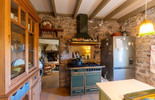 Les Vans Villa | Villa 'L'Elzède 4 people' with mountain view, private pool and Wi-Fi
