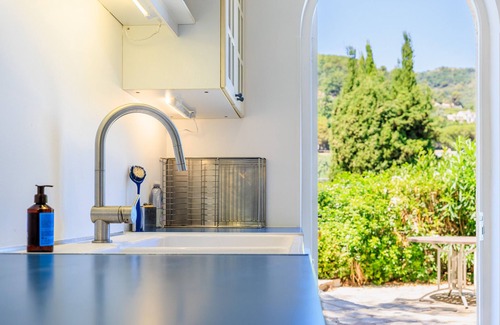 Tourrettes-sur-Loup Chalet De Esquí | VILLA L’HERBIER Sea & Montain vue in Tourrettes-sur-Loup