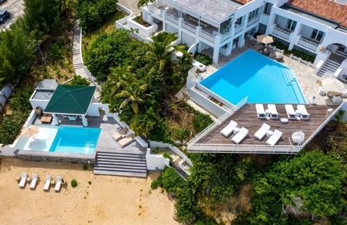 Les Terres Basses Villa | Villa L'Oasis -10% discount on High Season 2025 | Beach Front - Located in Stunning Terres Basses with Private Pool