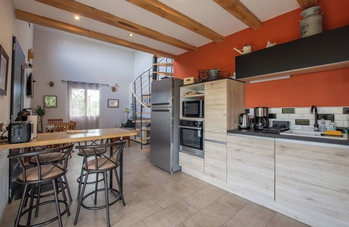 Payzac Villa | Villa 'La Fenière' con piscina compartida, Wi-Fi y aire acondicionado