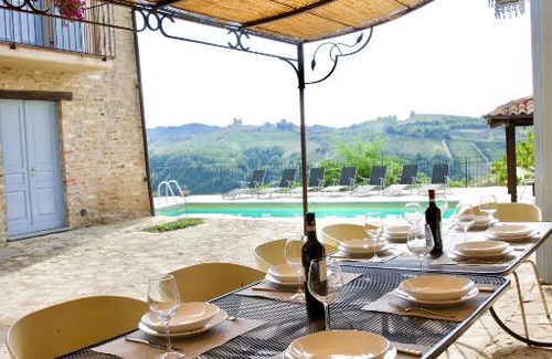 Montelupo Albese Casa | Villa La Gioiosa