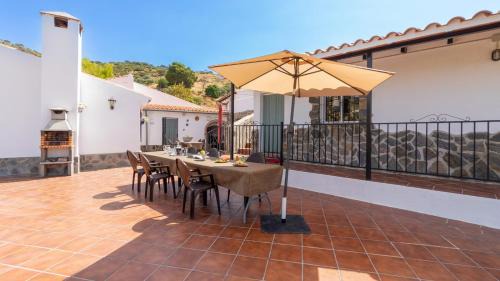Antequera Casa | Villa La Higuera Antequera - La Higuera by Ruralidays
