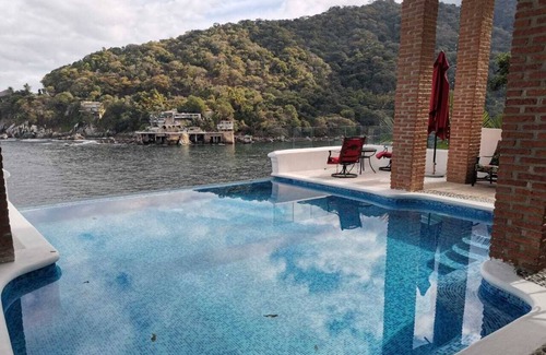 Boca de Tomatlan Casa | Villa la lancha a pie de playa