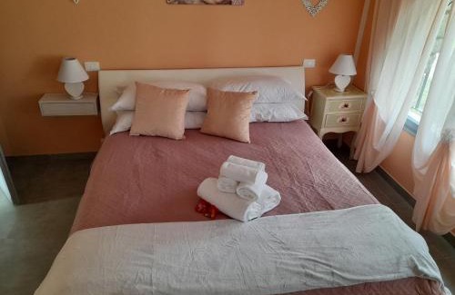 Vanon Apartamento | Villa La Magnolia - Private Beach Access, Garden, Views