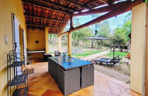 Sillans-la Cascade Casa | Villa La Maioun