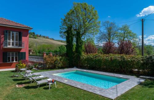 Canelli Villa | Villa La Martina by Italita