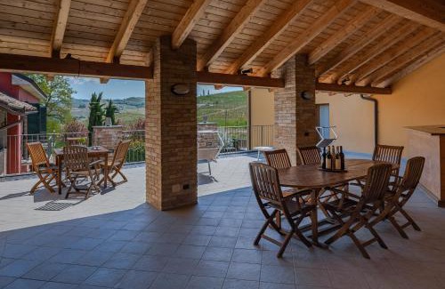 Canelli Casa | Villa La Martina