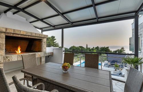 Bast Villa | Villa la Perla