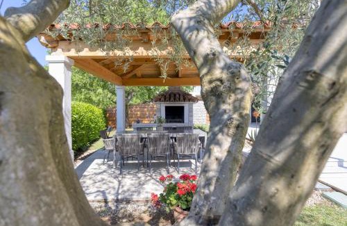 Marasi Villa | Villa Ladonja with Private Pool and Sauna