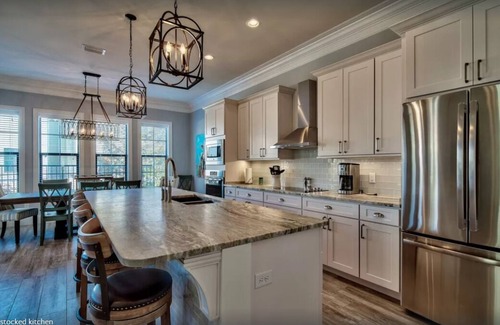 Villa Lago Casa | Villa Lago de lujo! ¡La comodidad abunda! Pasos para Baytowne Wharf, 2 carros de golf!