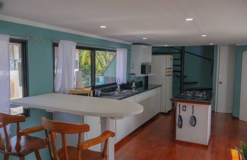 El Cerro Villa | Villa Lapa Fully Equipped and Pool Close to Everything in Manuel Antonio