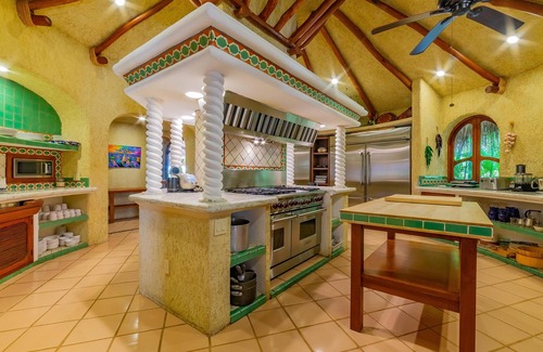 Cabo San Lucas Villa | Villa Las Rocas - Finca tropical única frente a la playa, vistas al mar de Cortés