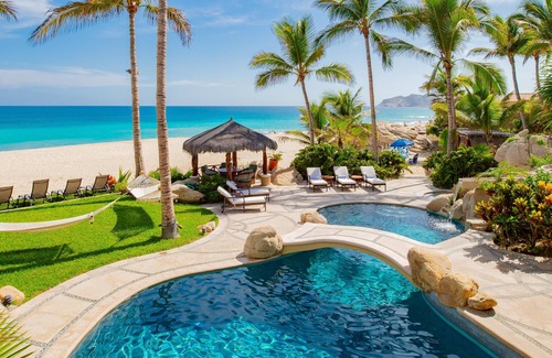 Cabo San Lucas Villa | Villa Las Rocas - Finca tropical única frente a la playa, vistas al mar de Cortés