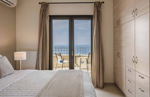 Vlachata Villa | Villa Latos - Four Bedroom Villa, Sleeps 8