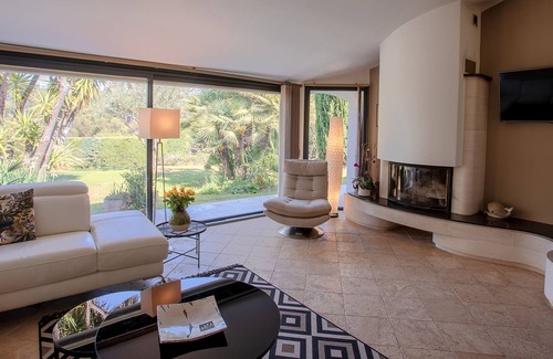 Cuers Villa | Villa 'Le Motu' con piscina privada, Wi-Fi y aire acondicionado
