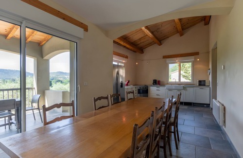 Chambonas Villa | Villa "Le Serre Du Puech" con vistas a la montaña, piscina privada y Wi-Fi