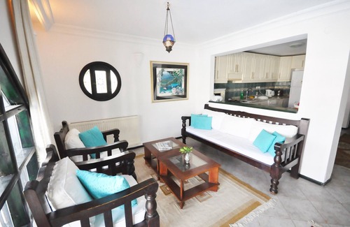 Bodrum City Center Villa | Villa Leila con brisas marinas, piscina privada y magníficas vistas al mar