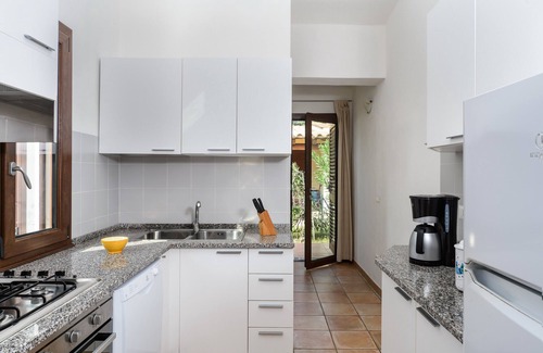 Costa Rei Villa | Villa 'Leonilde' con terraza privada, Wi-Fi y aire acondicionado