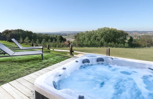 Frasnes-Lez-Anvaing Villa | Villa Les Hauts, villa de lujo con vista panorámica y jacuzzi