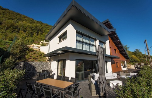 Sevrier Villa | Villa Les Catalons Private Spa (Jacuzzi)