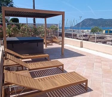 Les Sablettes Villa | Villa Les Deux Sœurs Bord de mer et Jacuzzi