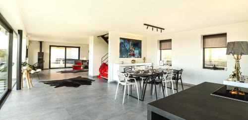 Frasnes-Lez-Anvaing Casa | Villa Les Hauts