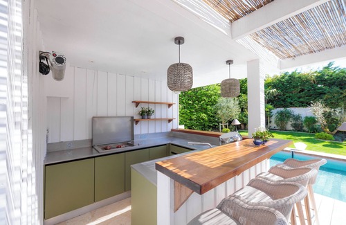 Royan Villa | Villa Les Peupliers with private pool and sauna in Royan by the sea