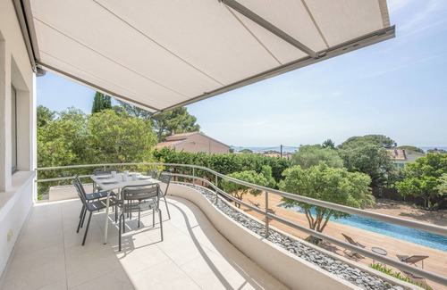 Saint-Aygulf Villa | Villa Les Santons - Sea view, private pool and quiet in Fréjus