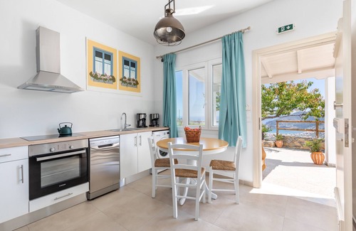Skopelos Apartamento | Villa Liagka Apartments - fully Renovated with Pool and Superb Views