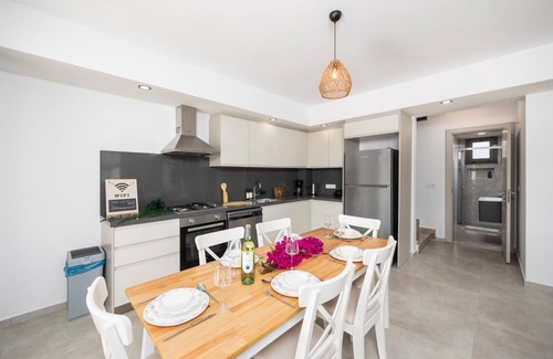 Dalyan City Center Villa | Villa Lidya - Cinco Habitaciones Villa, Capacidad 10