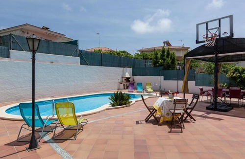Vilanova I la Geltru Casa | Villa Lilia