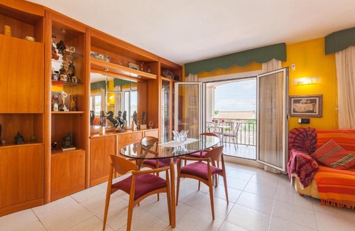 Vilanova I la Geltru Casa | Villa Lilia