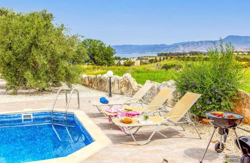 Latchi Villa | Villa Lime Tree