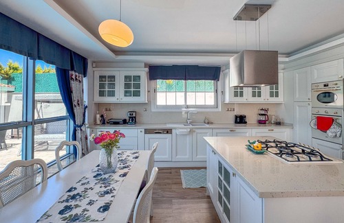 Kusadasi Villa | Villa Limon