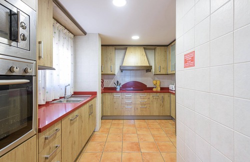 Estepona Villa | VILLA LINA - Espectacular villa con piscina privada. WiFi gratis.