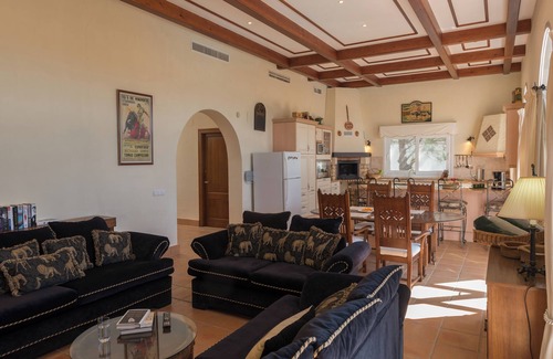 Benalup-Casas Vieja Casa | Villa Lino con vistas a la montaña, piscina, jardín y Wi-Fi