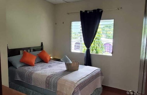 San Salvador Casa | Villa Lorena Casa de Huespedes