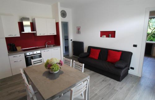San Benedetto di Lugana Apartamento | Villa Lori Apartments Garden and Beach