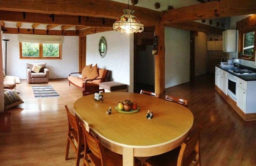 Monte Alto Villa | Villa los Cuatro Manguitos para 20 huéspedes a 5 minutos del lago y del centro