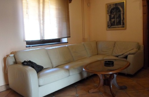 Novi Sad Casa | Villa Luca, casa muy confortable con piscina