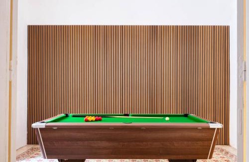 Sliema Casa | Villa Luciano - Rooftop Jacuzzi, BBQ, Billiards & Steps from Sea