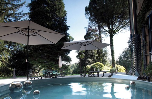 Canova Apartamento | Villa Lucini 1886 "Garden Apt.", close to Lake Como & Milan. Sauna & tank pool