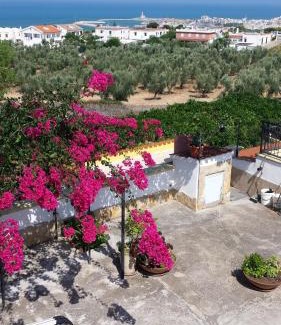 Chiesiola Casa | Villa Lucrezia Trilo