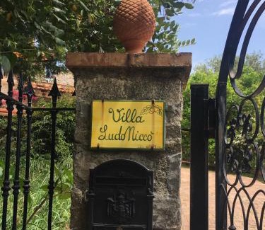San Giovanni a Piro Cama Y Desayuno | Villa Ludoniccò