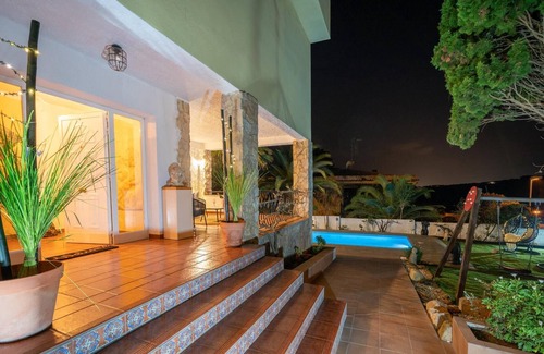 Condado del Jaruco Casa | VILLA LUX GALLERY, GREAT EXPERIENCE, PRIVATE POOL AND CLOSE TO THE SEA, 13 PEOPLE