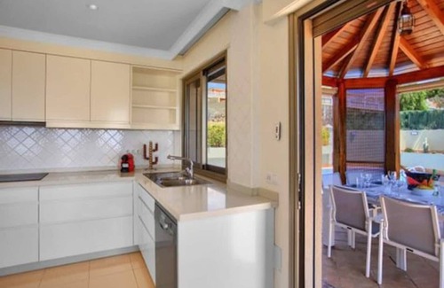 Santiago del Teide Villa | Villa Luxe Happy Holidays & Pool Private Tenerife Suth