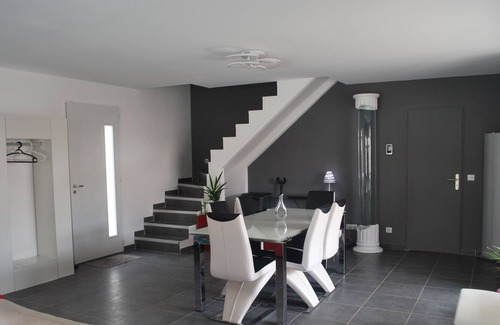 Hopitaux-Facultes Villa | Villa de lujo 6/8 personas con piscina y jacuzzi.