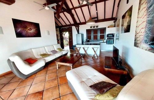 Deshaies Villa | Villa-Lujoso-Baño Privado-Vista al Mar