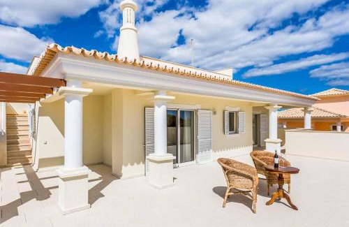 Gale Villa | Villa Luz Figueiras