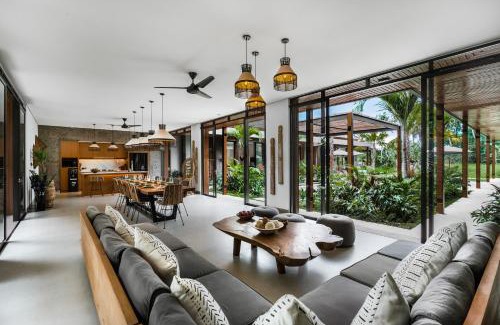 Pengosekan Villa | Villa Lychee by BaliSuperHost